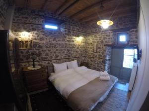 Bayiri Petit Pension Olympos Greece