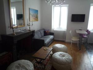 TOURNUS Belle maison vue sur Saône