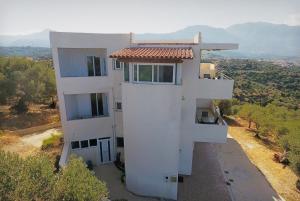 Vourvahis Seaview Apartments