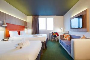 Hotels Kyriad Clermont Ferrand Nord - Riom : photos des chambres