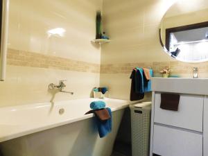 Wonder Deer Luxury Apartment at the Opera self check-in