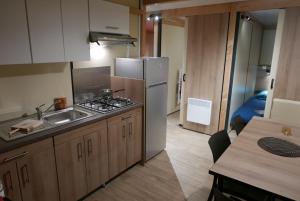 Campings Camping Le Domaine Des Jonquilles : Chalet Supérieur