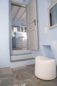 Vega Apartments Tinos Greece