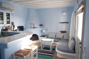 Vega Apartments Tinos Greece