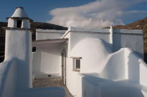 Vega Apartments Tinos Greece