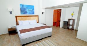 Golden Sunrise Machupicchu