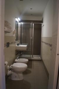 Camera Doppia con Letti Singoli con Bagno Privato