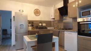 Apartment (2 Adults) room in Résidence L'Aquarium