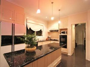 Abbotsford Private Rooms & Pods - 15 Charles Homestay