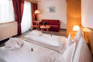 Superior Triple Room room in Hotel Alpenruh-Micheluzzi