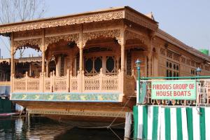 Firdous Houseboats