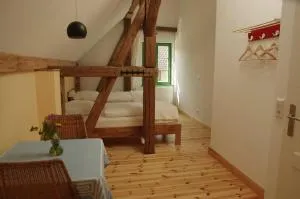 Stützpunkt Trebitz - Gästezimmer am Europaradweg R1 - Schmerwitz