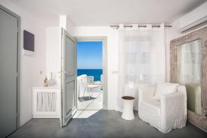 Deluxe Partial Sea View Room