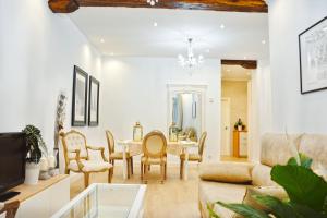 LUX CITYHALL + PARKING - 4hvězdičkové hotely ve městě Bilbao