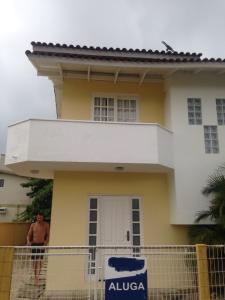 Casa em Palmas - 300m. da praia