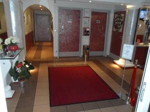 Hotels Hotel Lyon Sud, Pierre Benite, St Genis Laval : photos des chambres