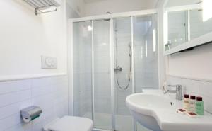 Economy Double or Twin Room