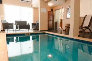 日落海滩酒店  - 埃斯特角城