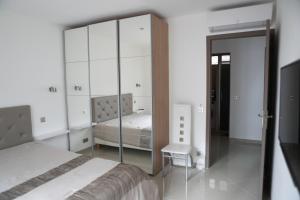 3P lumineux rénové derrière la Croisette