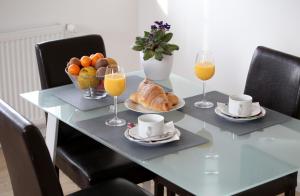 Apartment Andro,Trnje, private garage