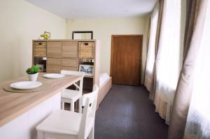 Cozy Apt in the Heart of Old Town