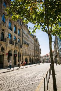 Rua de Sá da Bandeira, nr. 91 
 4000-427, Porto, Portugal.