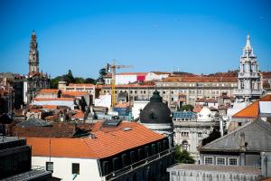 Rua de Sá da Bandeira, nr. 91 
 4000-427, Porto, Portugal.