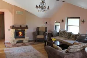 Vila Ramona - 奥托佩尼