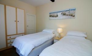 The Coach House Apartment