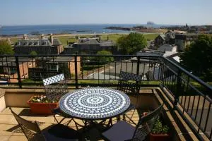No 10 Royal Apartments - Dirleton