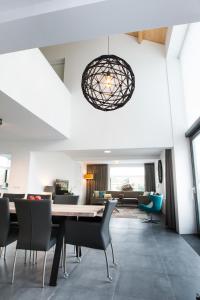 de rode beer (zeer rolstoelgeschikt)