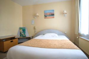 Hotels Hotel De Rosny : Chambre Double Supérieure