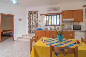 Roula Apartments Chania Greece