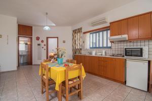 Roula Apartments Chania Greece