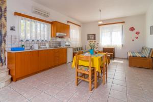 Roula Apartments Chania Greece