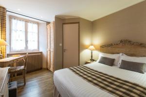 Hotels La Couronne : Chambre Double