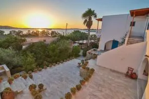 Remvi Studios - Agia Irini Paros