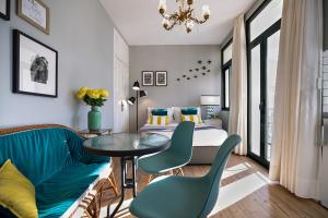 the gallery Studios II