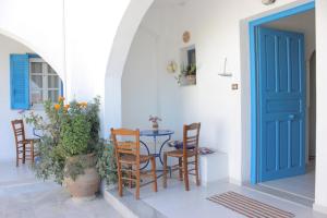 Remvi Studios Paros Greece