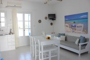 Remvi Studios Paros Greece