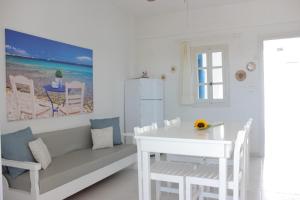 Remvi Studios Paros Greece