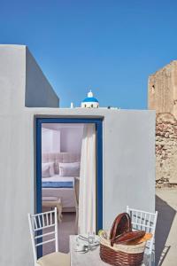 La Maltese Oia Luxury Suites Santorini Greece