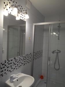 Hotel 604