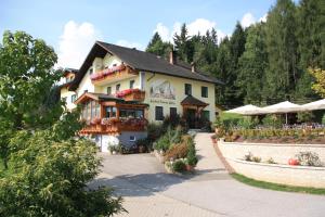 3 hvězdičkový hotel Gasthof Pension Zoller Wolfsberg Rakousko