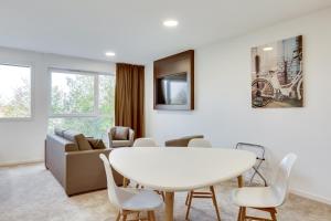 Hotels Inspiration by balladins Caen Memorial : photos des chambres