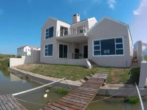 Sunbird-Admiral Island holiday house - 韦尔德里夫