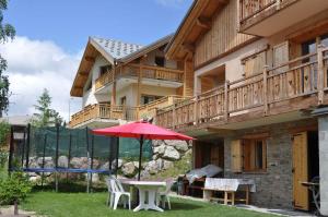 Chalets Chalet avec jardin proche piste : photos des chambres