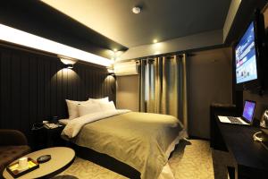 Phòng Tiêu Chuẩn Giường Đôi (Standard Double Room)