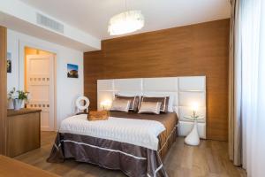 Chambre Double ou Lits Jumeaux - Vue Latérale sur Mer