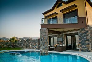 Villa St. Nicolas & Theano